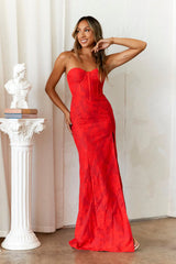 Amazing The Crowd Maxi Dress Red