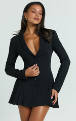Bea Mini Dress – Elegant Collared Fit-and-Flare Pleated Dress with Long Sleeves in Classic Black