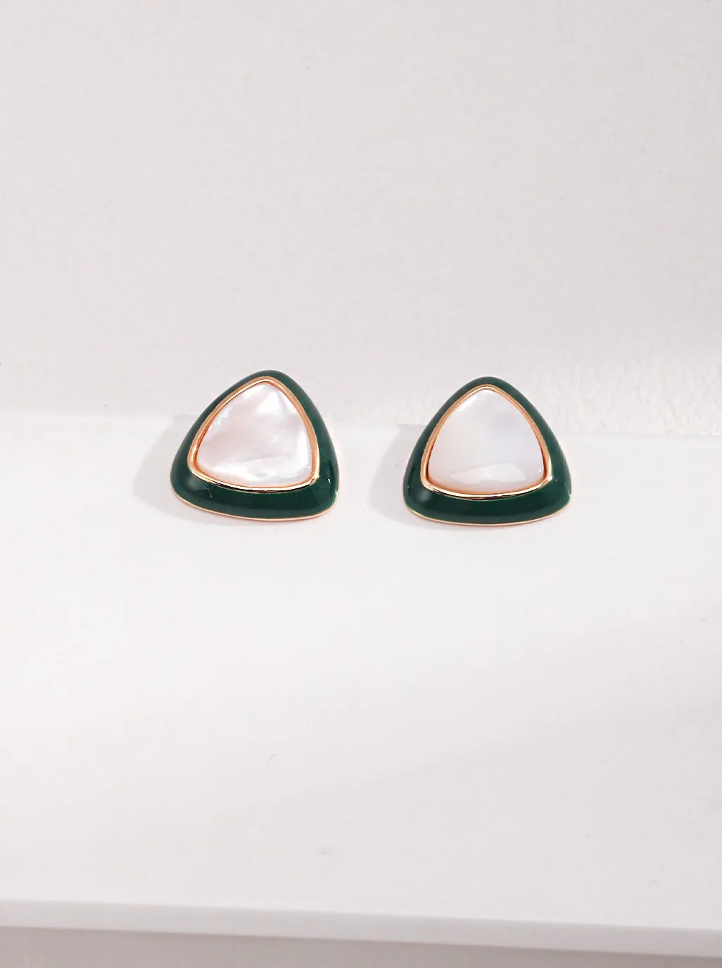Vintage Earrings E01020