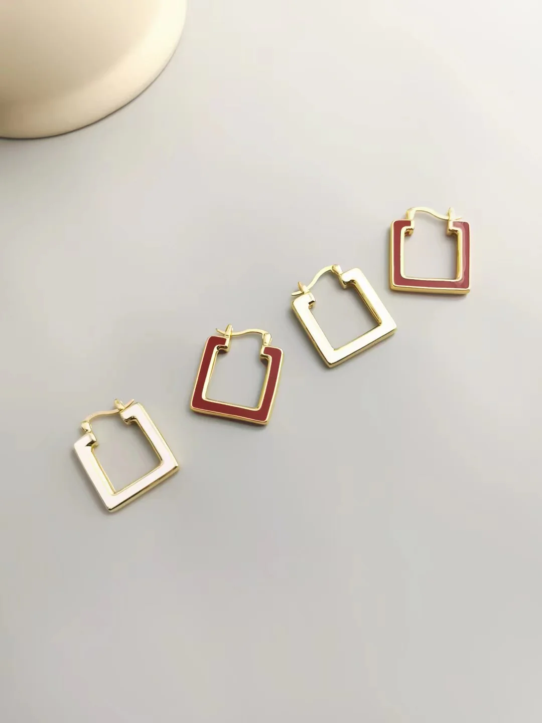 Red／White Oil-drop Glaze Earrings E0590