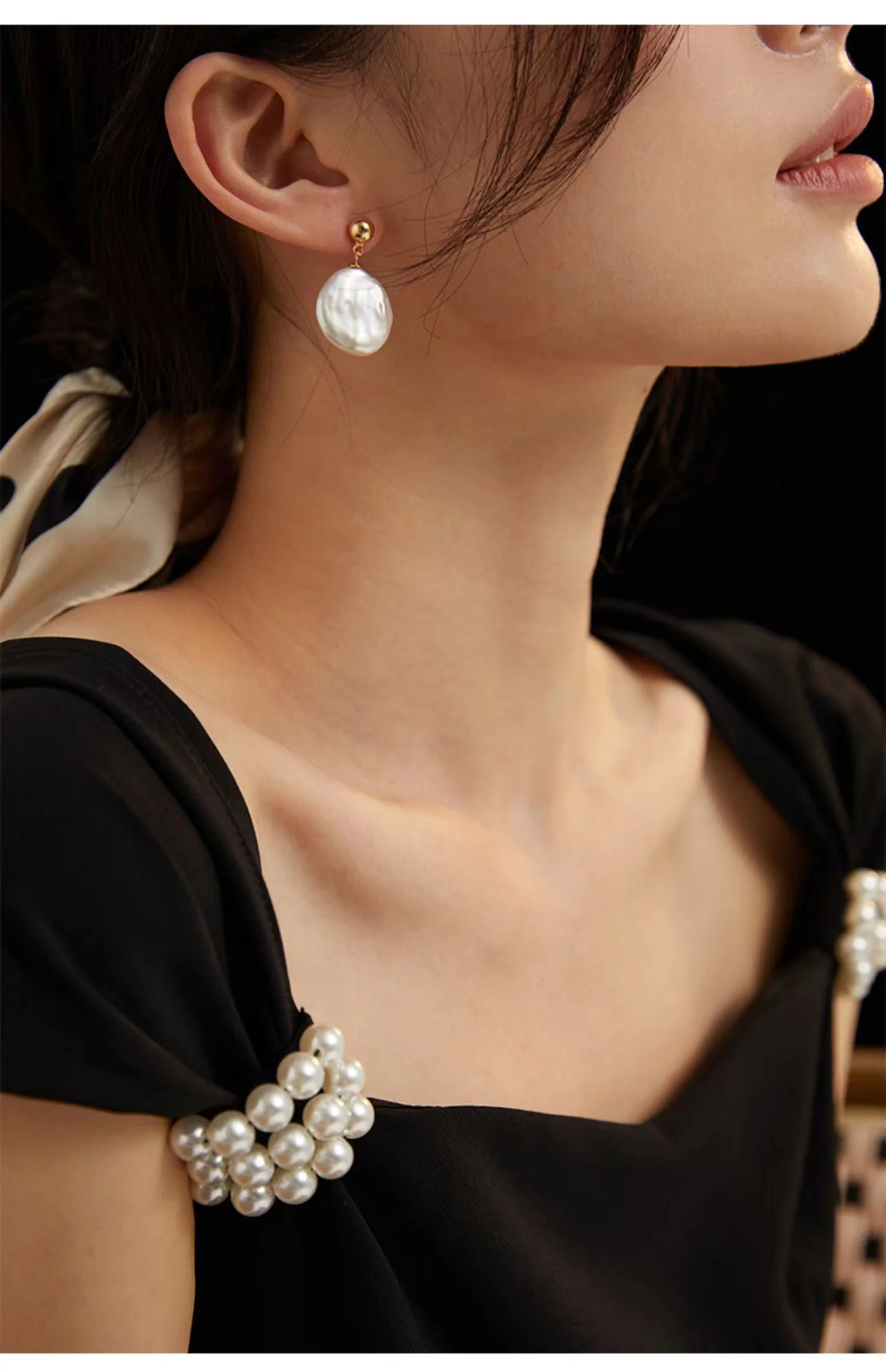 Baroque Natural Pearls Stud Earrings E0697