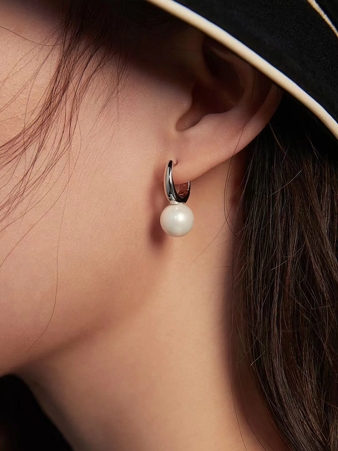 Simple Shell Pearls Earrings E0670